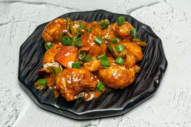 Vegetable Chilli Momos (10 pcs)